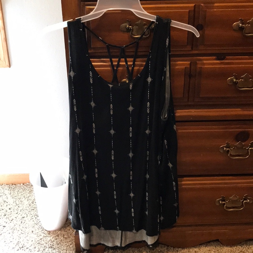 Black Maurice’s size 1x sleeveless tunic